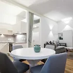 Cooper L Laubenhaus 博尔扎诺