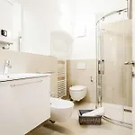 Cooper L Laubenhaus * 博尔扎诺