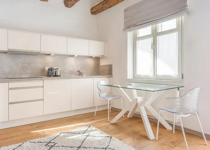 Cooper L Laubenhaus Lejlighed *