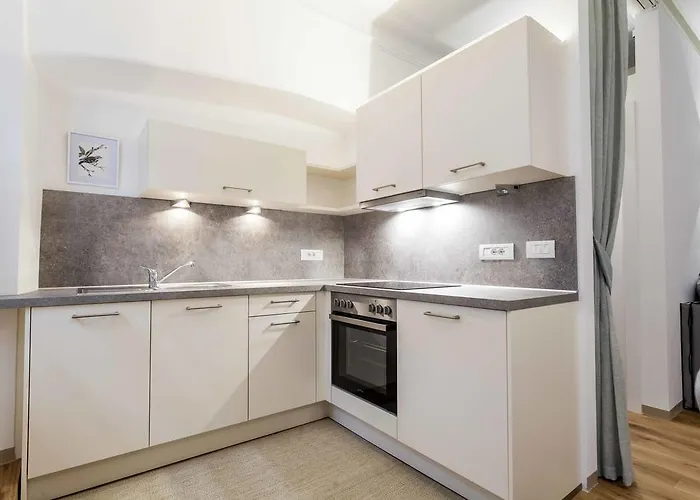 Cooper L Laubenhaus Lejlighed