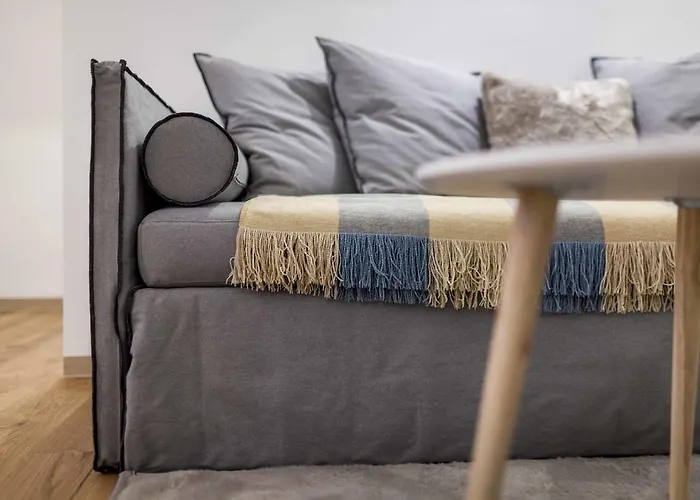 Cooper L Laubenhaus *