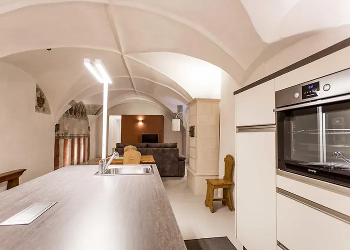 Cooper L Laubenhaus 公寓 *